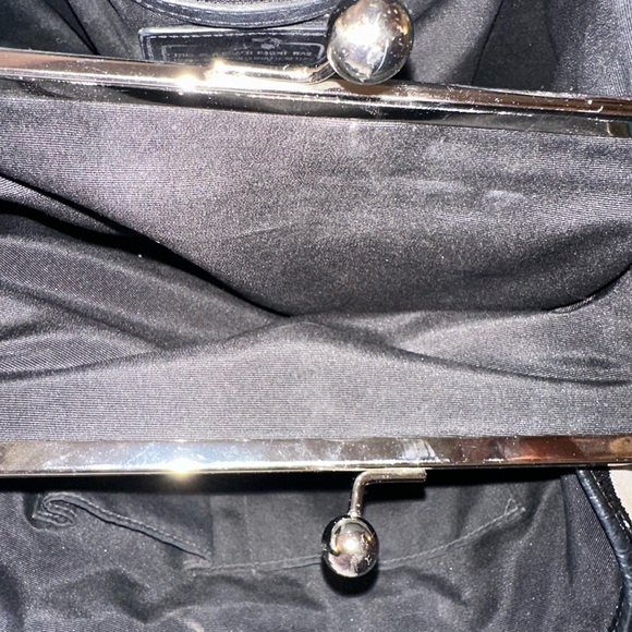 Coach Black Gray Signature Logo Canvas Kiss-lock Handbag Shoulder Bag - Picture 9 of 15